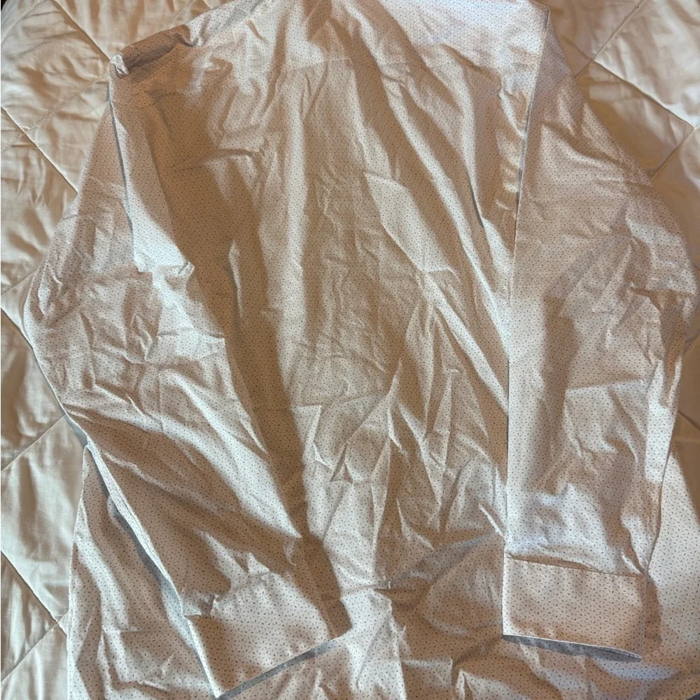 Calvin Klein White Dress Shirt for Elegant Occasions - Picture 3 of 4